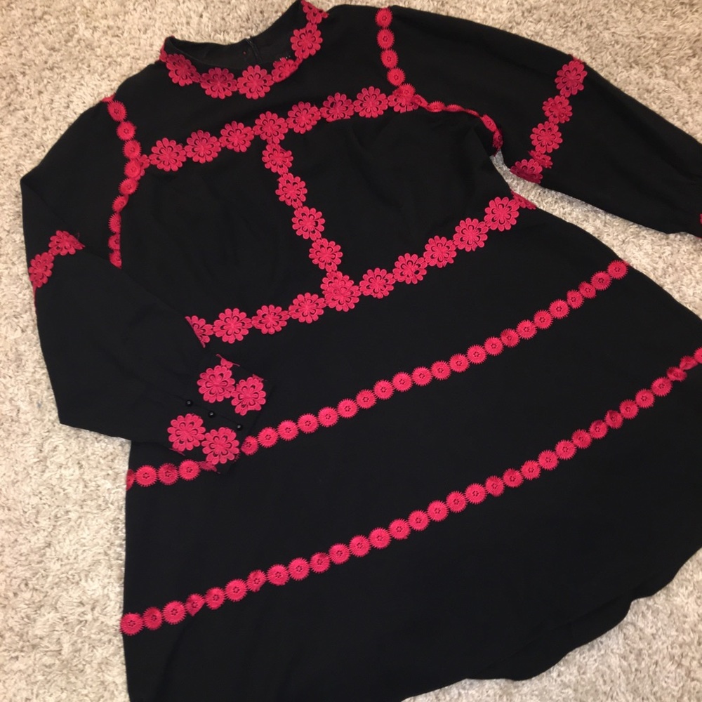 Liza Luxe Modcloth Mod Black Long Sleeve Dress with dark pink Floral Trim - Picture 3 of 6
